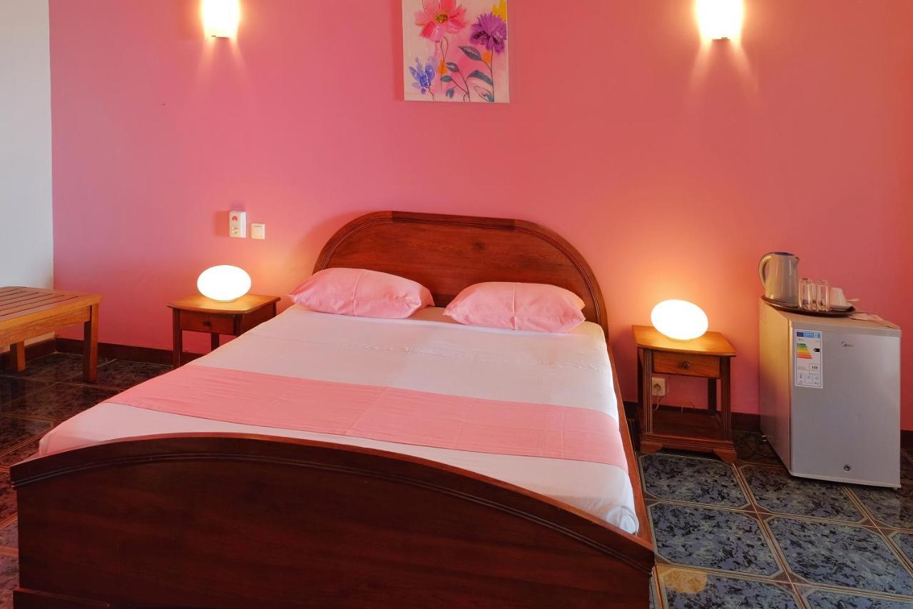 Hotel Villa Les Orchidees Ambatoloaka  Bagian luar foto