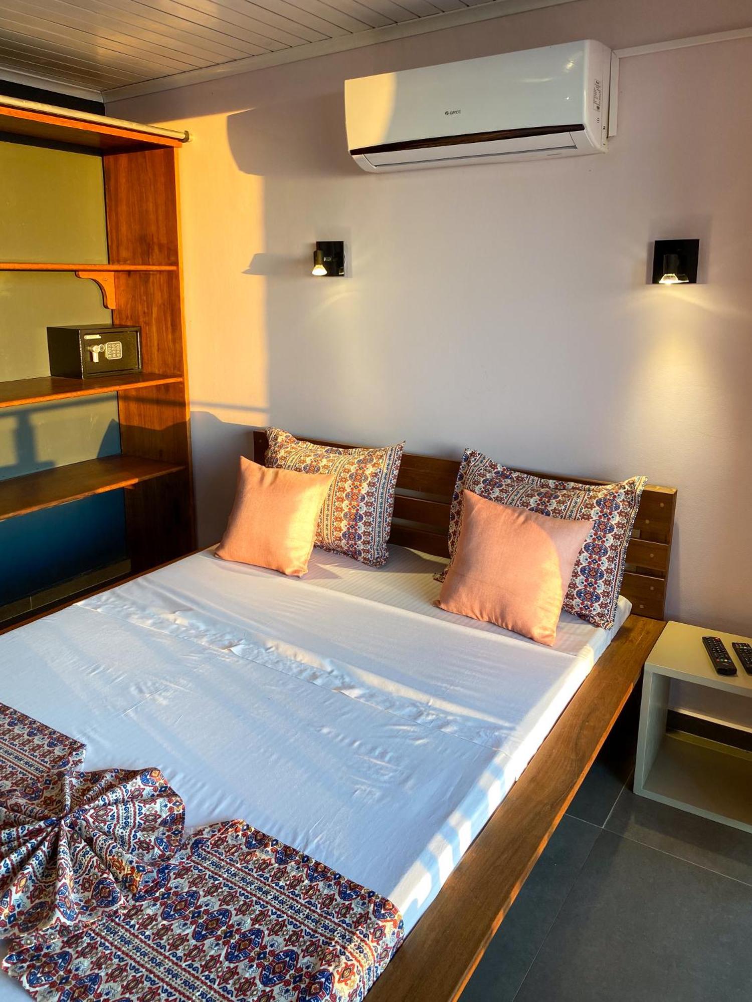 Hotel Villa Les Orchidees Ambatoloaka  Bagian luar foto