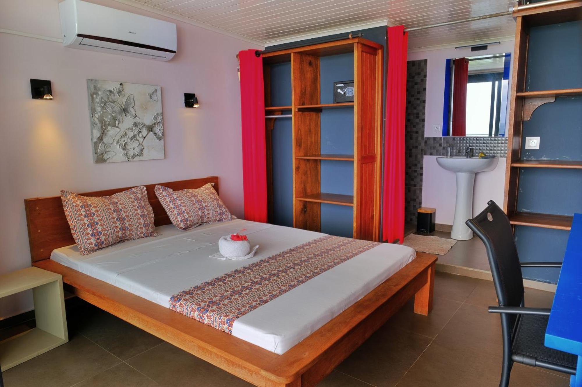 Hotel Villa Les Orchidees Ambatoloaka  Bagian luar foto